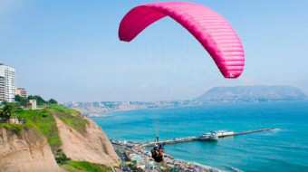Tandem Paragliding in Miraflores Tandem Paragliding in Miraflores